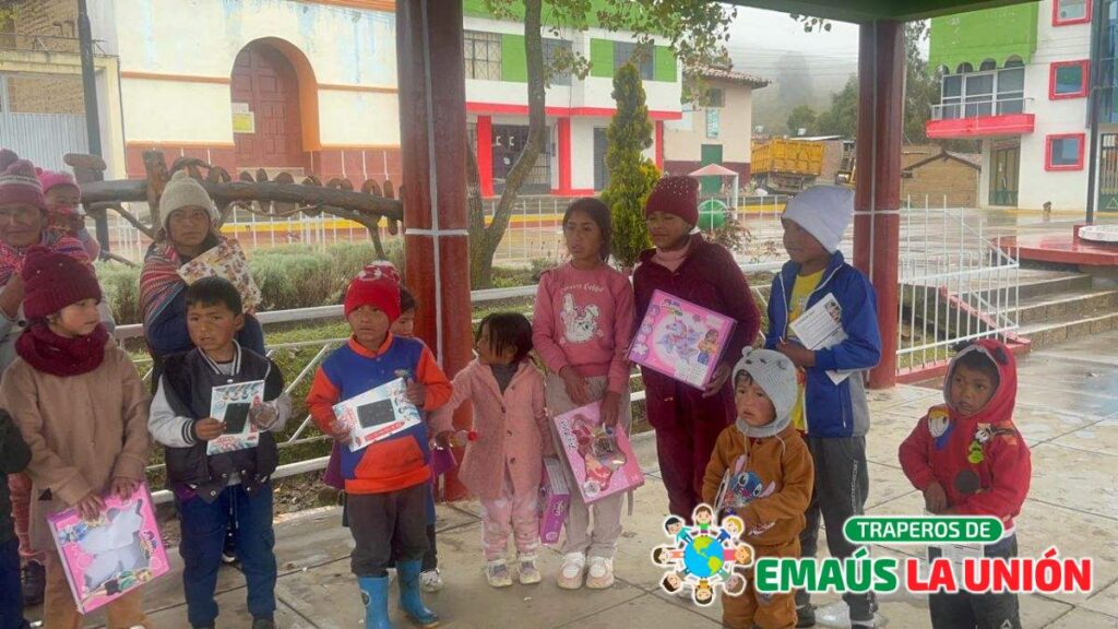 donde donar libros usados en Asia