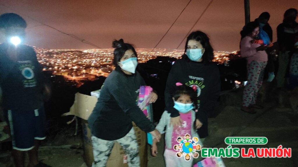 recolección de ropa usada en Villa El Salvador