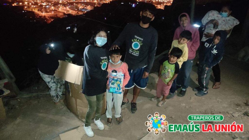 traperos de emaus en Santa María del Mar