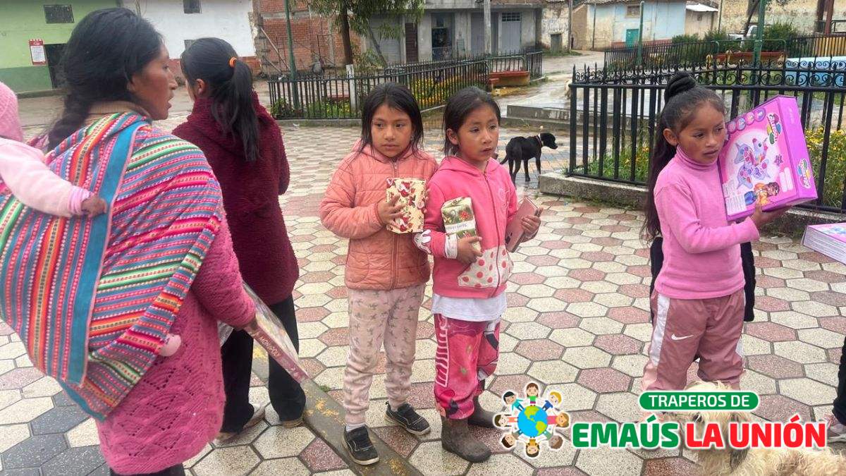 traperos de emaus en Villa El Salvador