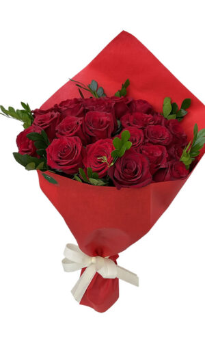 RAMO DE 24 ROSAS CON FOLLAJE