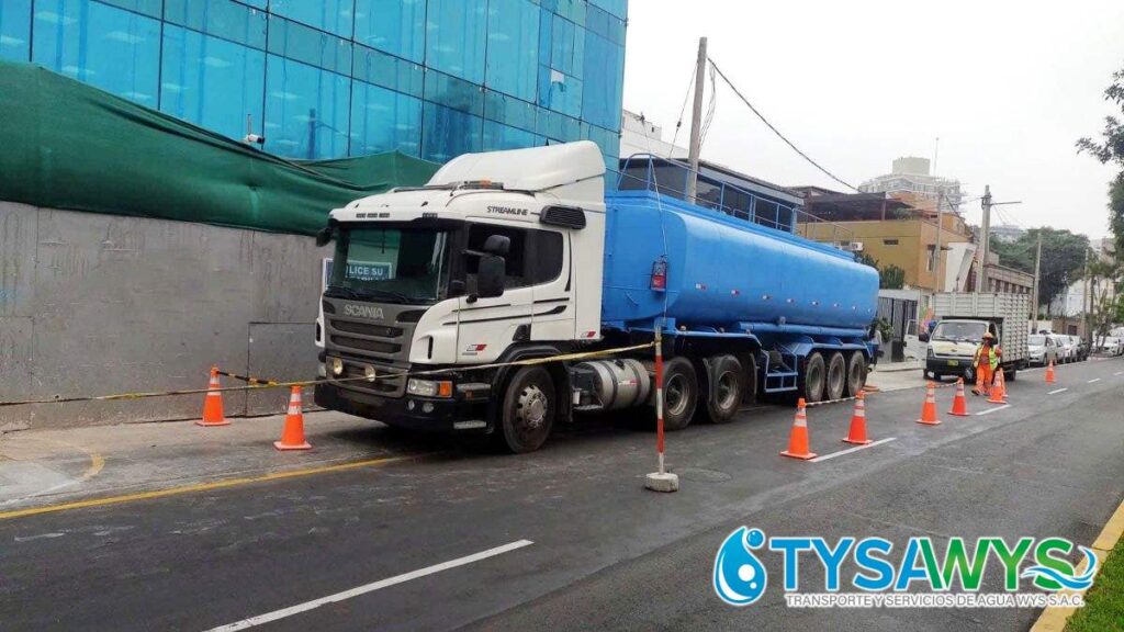 agua potable camion cisterna en Mi Perú