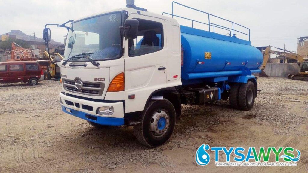 agua potable camion cisterna en Pueblo Libre