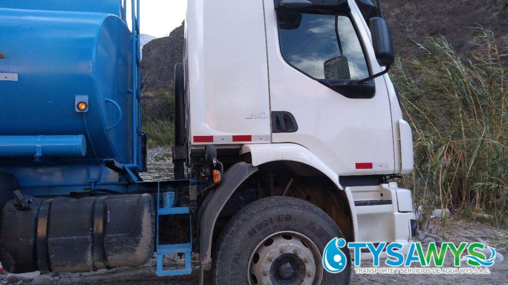 agua potable camion cisterna en Santa María del Mar
