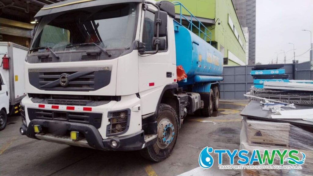 camiones de agua a domicilio en San Juan de Miraflores