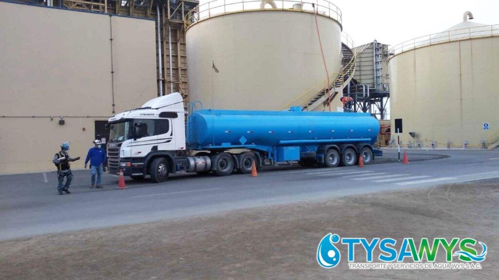 transporte de agua potable en Mala